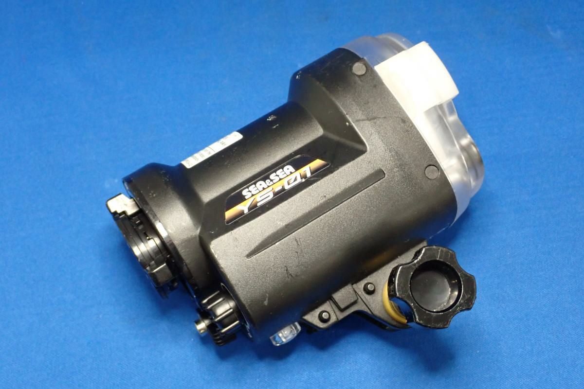 中古Bランク【シーアンドシー / SEA&SEA】水中ストロボ YS-01-3