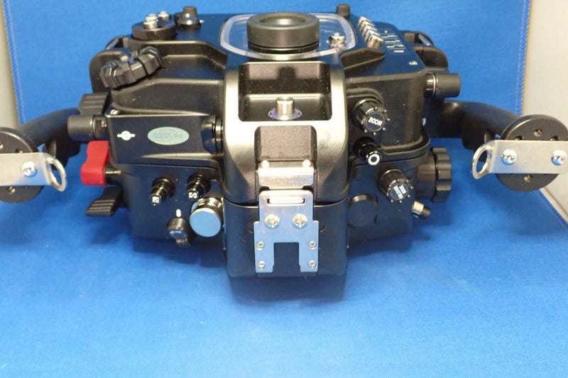 未使用品【シーアンドシー / SEA&SEA】水中ハウジング MDX-D7100 / D7200-4