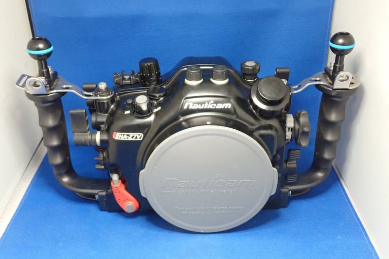 中古Aランク【ノーティカム / Nauticam】水中ハウジング NA Z7V(Z7 / Z6用) + バキュームバルブ + TTLコンバーター-1