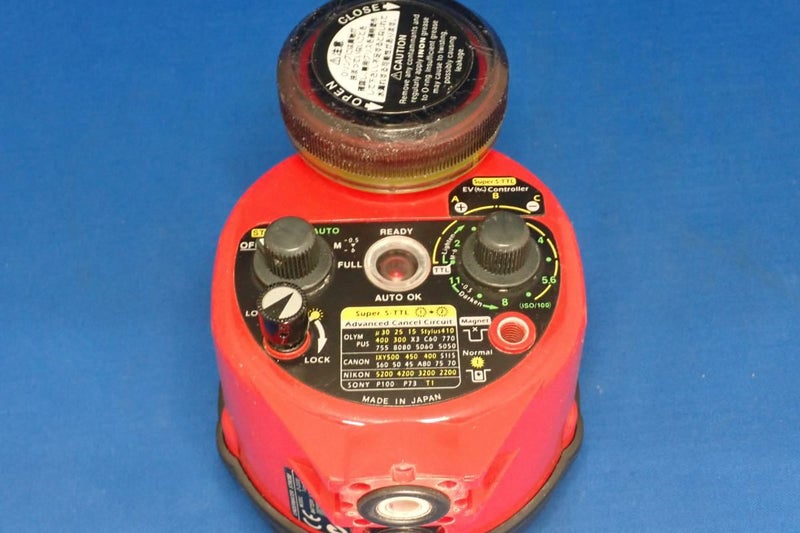 中古Bランク【イノン / INON】水中ストロボ D-2000 Type4-2