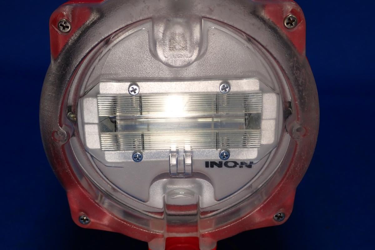 中古Bランク【イノン / INON】水中ストロボ S-2000-4