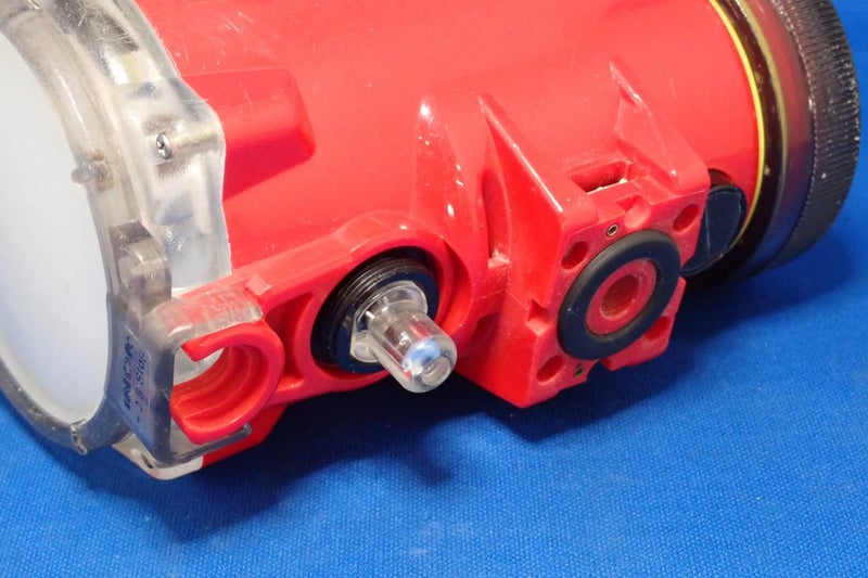 中古Bランク【イノン / INON】水中ストロボ S-2000-3